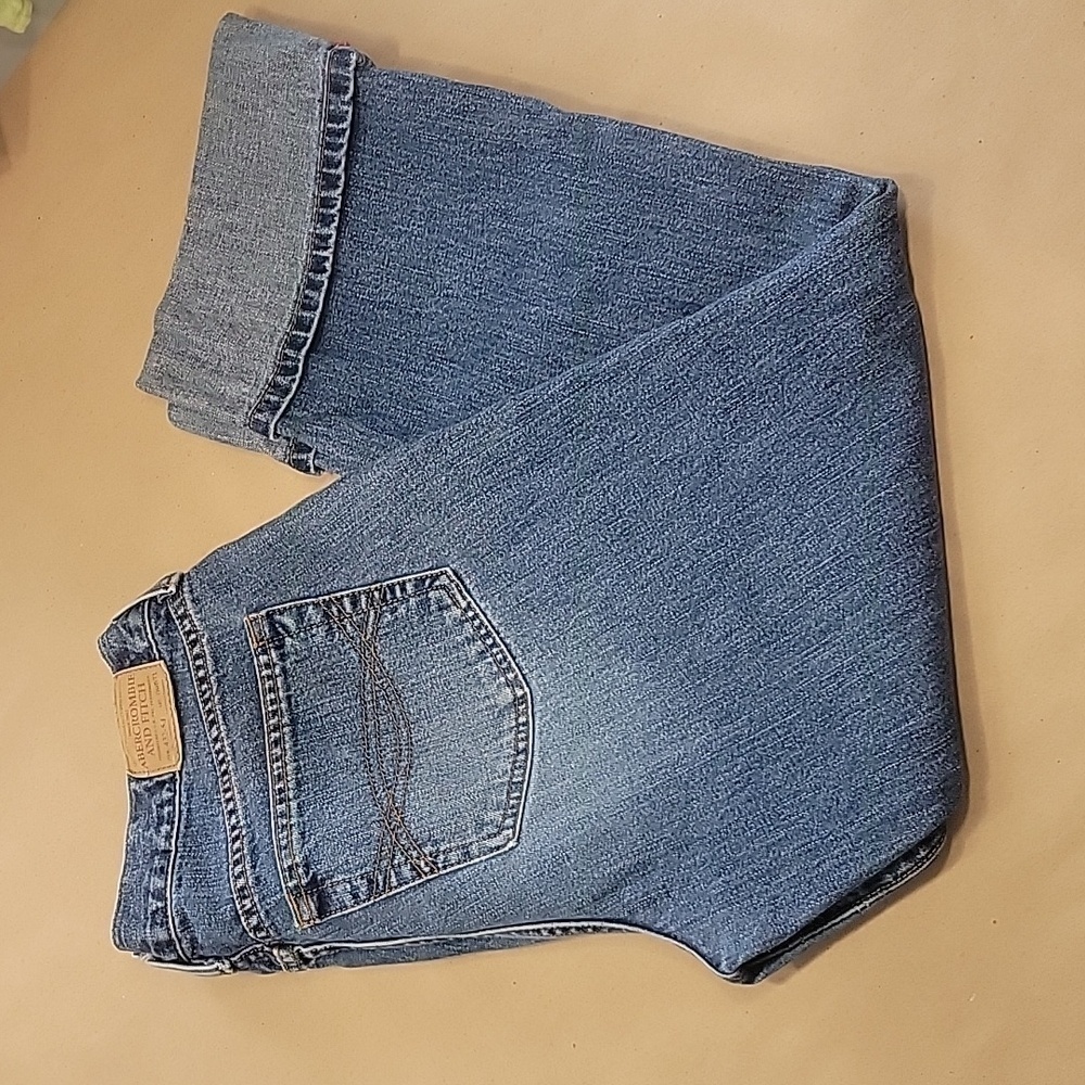 Abercrombie & Fitch Blue Cropped Ankle Jeans